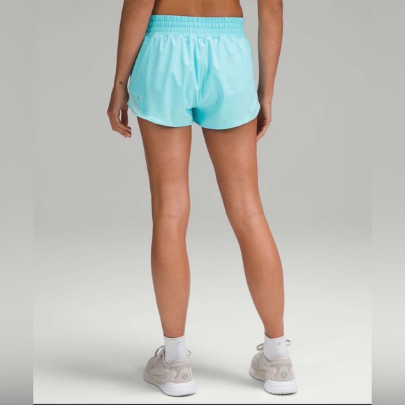 NWT Lululemon Athletica Hotty Hot HR Short 4” Lined Size 6 - Picture 1 of 7